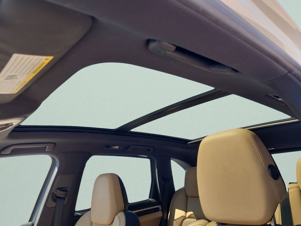 Used 2015 Porsche Cayenne S w/ Premium Plus Package image 16