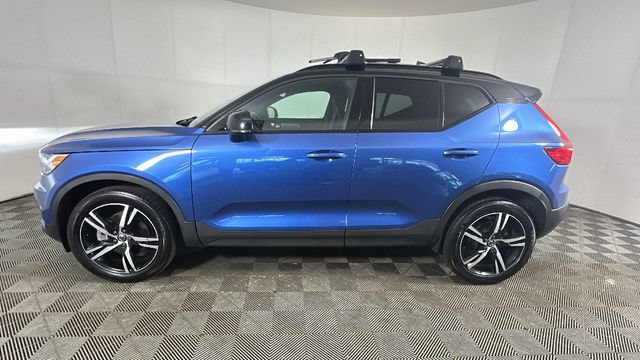 Used 2019 Volvo XC40 T5 R-Design AWD/4WD video 5
