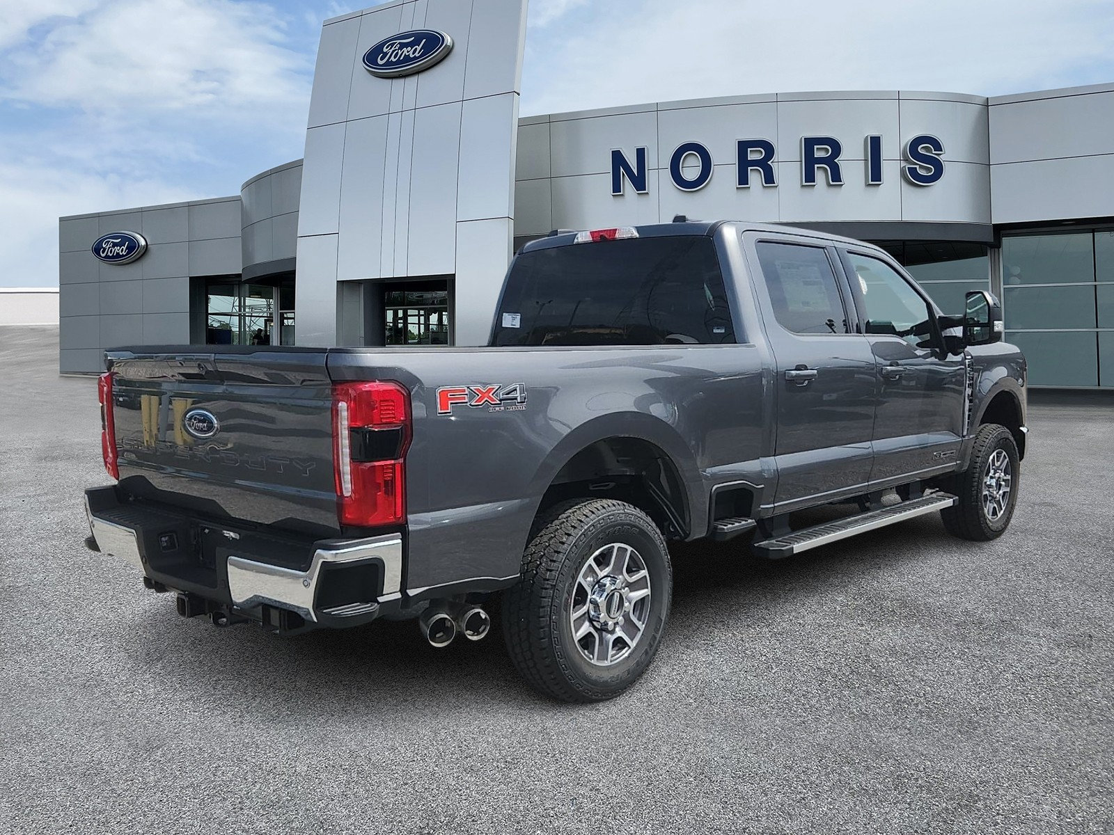 New 2026 Ford F250 Lariat w/ FX4 Off-Road Package AWD/4WD image 4