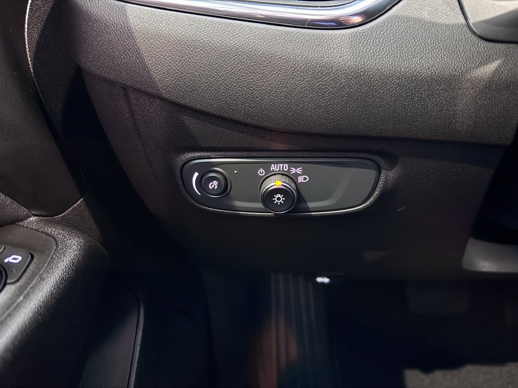 Certified 2024 Chevrolet Equinox LT AWD/4WD image 24