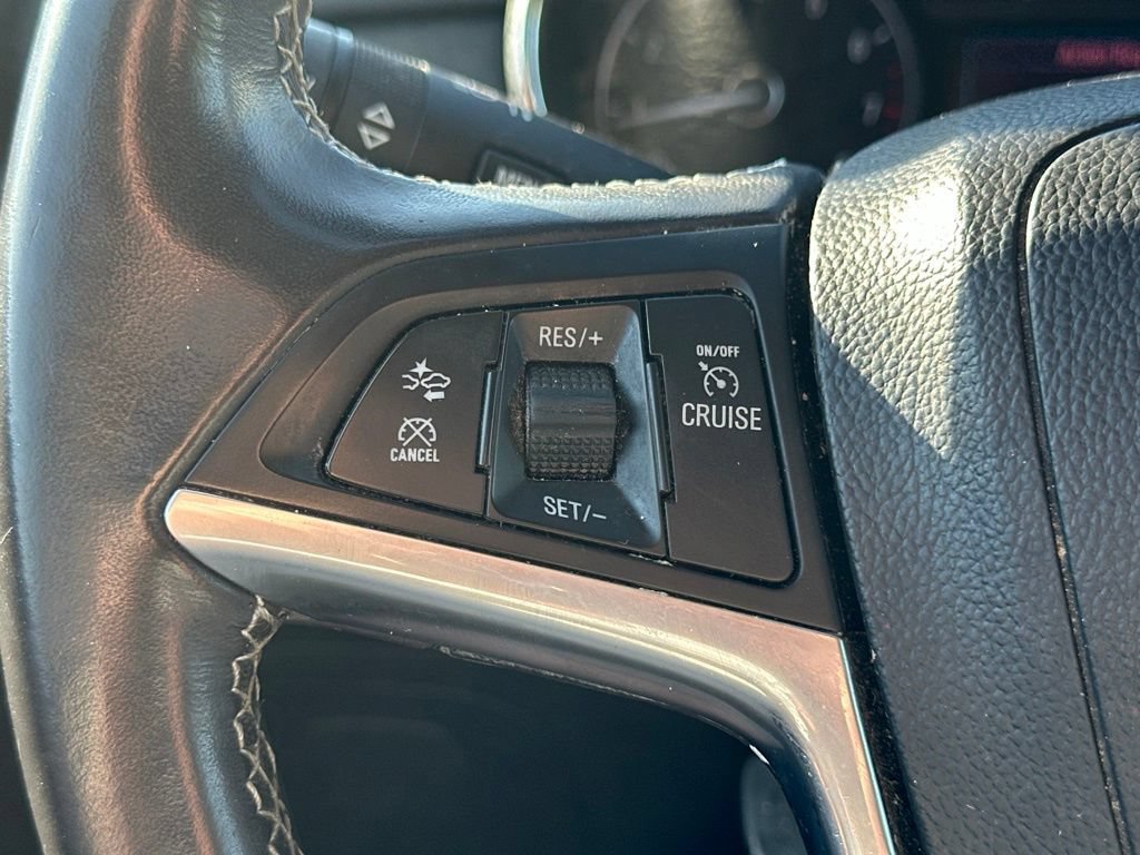Used 2021 Buick Encore Preferred w/ Safety Package II AWD/4WD image 19