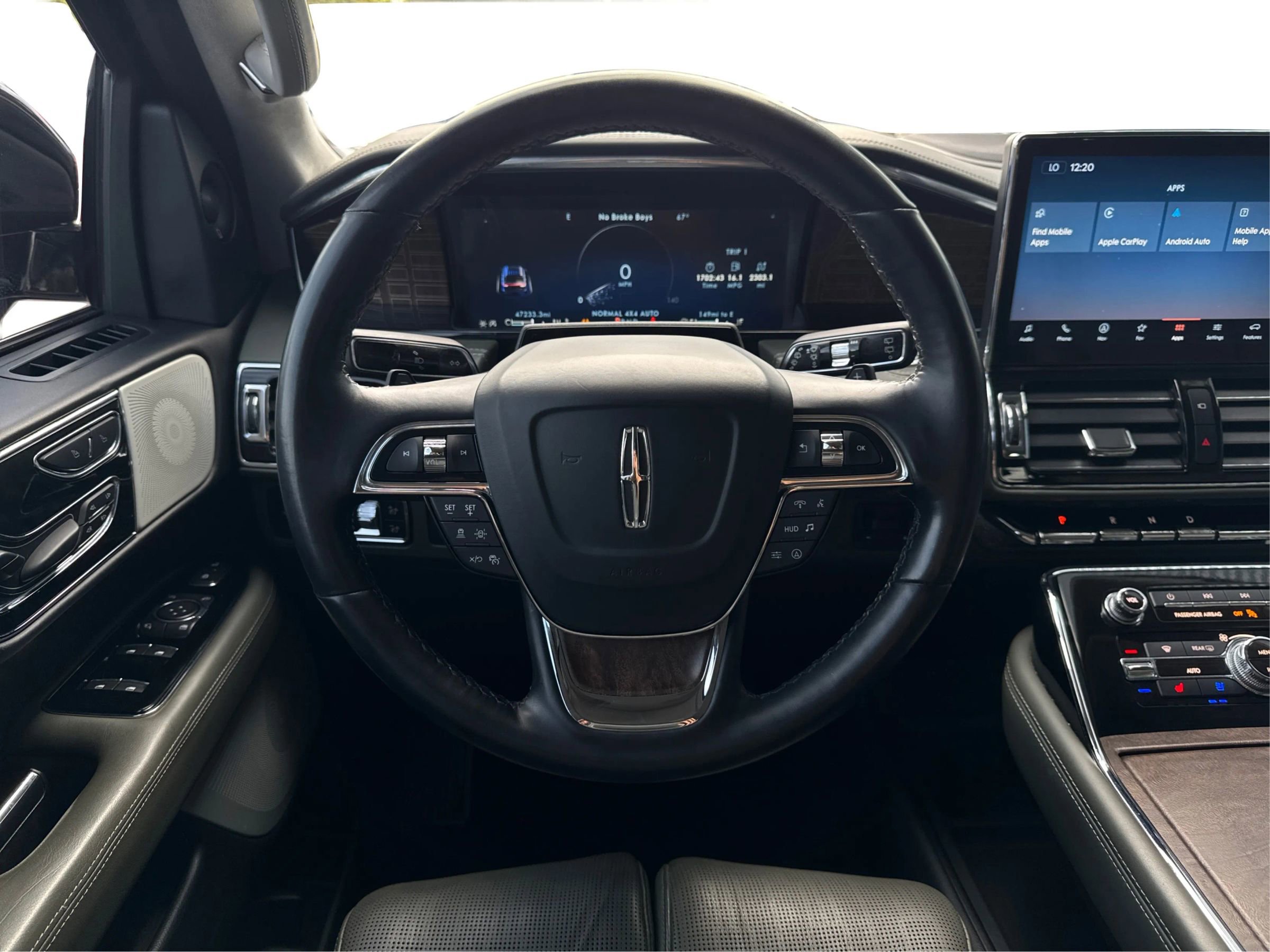 Used 2022 Lincoln Navigator Black Label image 10