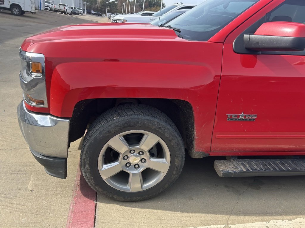Used 2018 Chevrolet Silverado 1500 LT w/ Texas Edition image 2