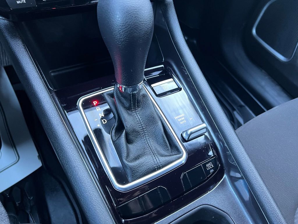 Used 2024 Jeep Compass Sport image 38