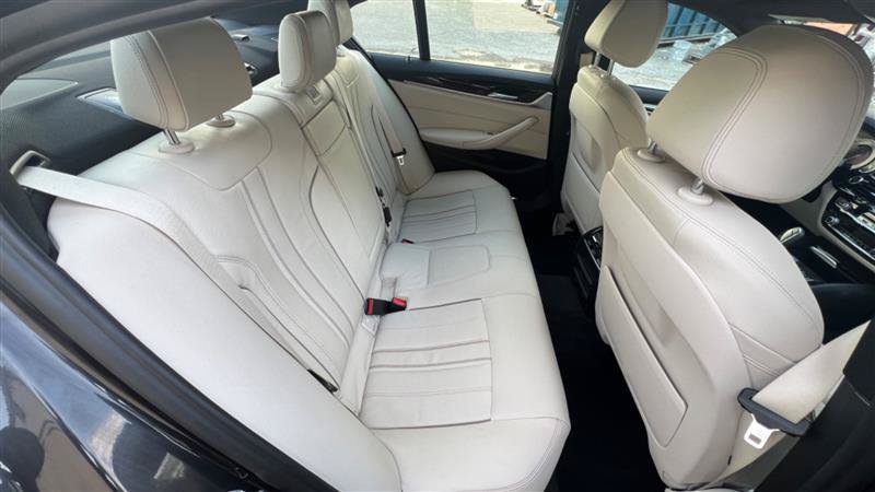 Used 2018 BMW 530e RWD image 54