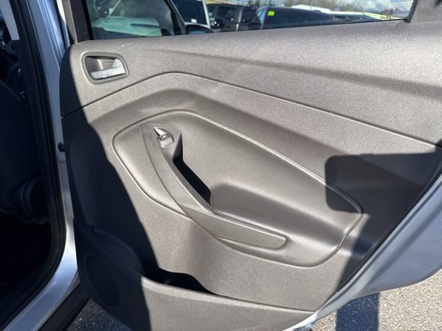 Used 2015 Ford Escape SE image 14