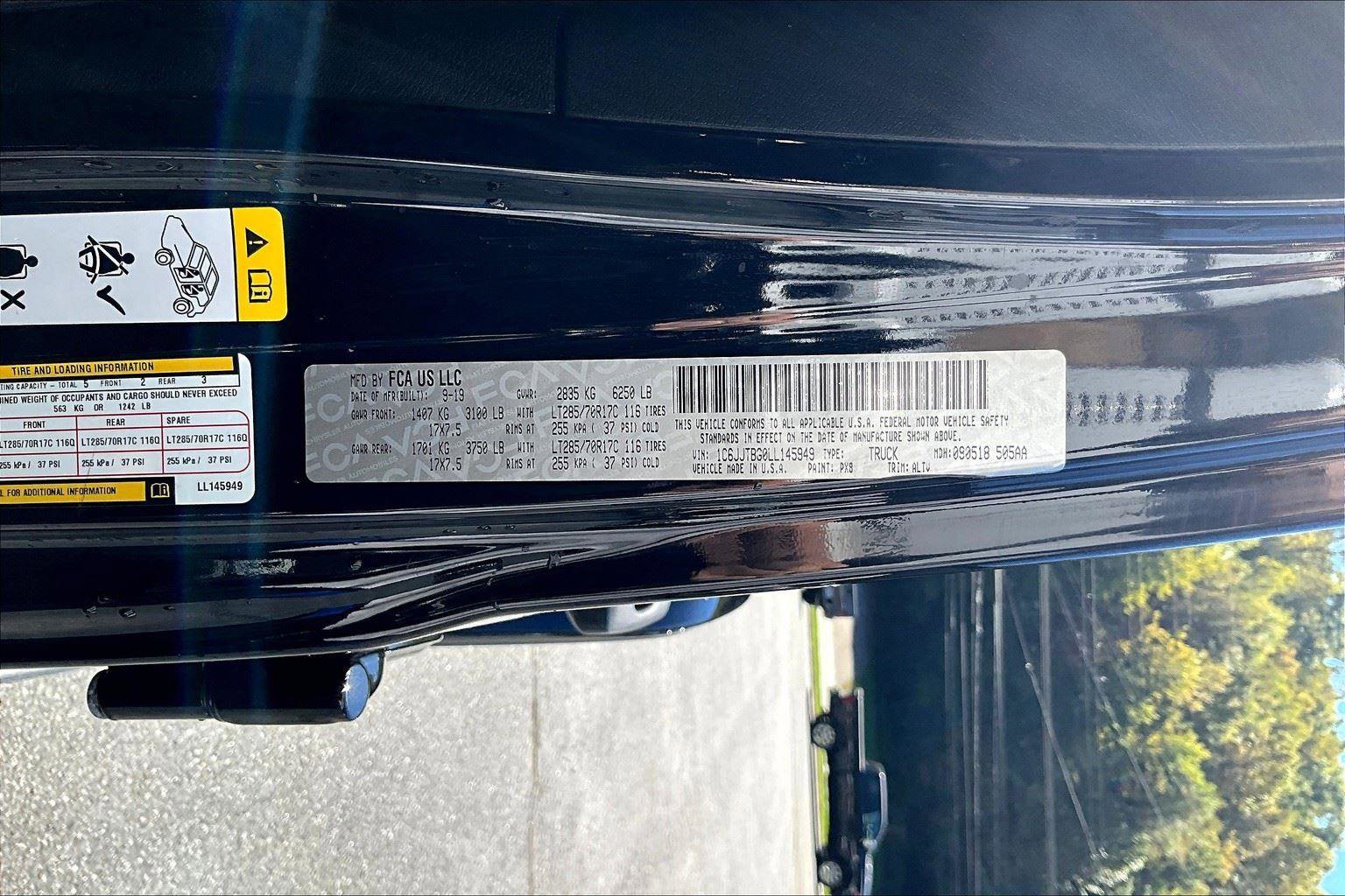 Used 2020 Jeep Gladiator Rubicon image 36