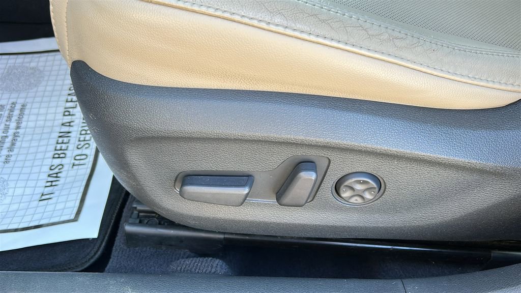 Used 2017 Hyundai Sonata Limited w/ Ultimate Package 04 image 12