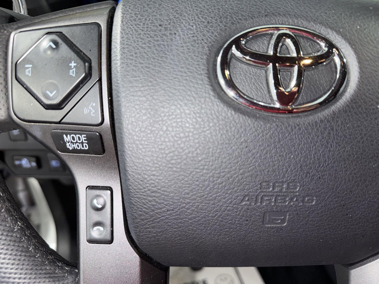 Used 2023 Toyota Tacoma TRD Off-Road w/ Technology Package image 28