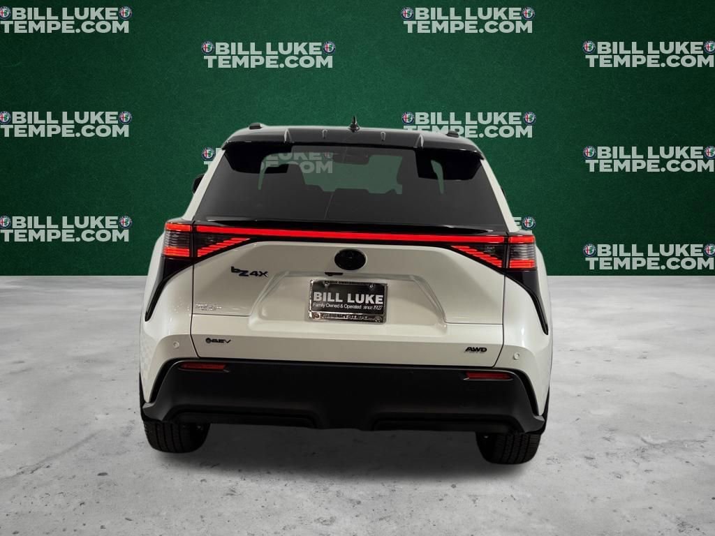 Used 2025 Toyota bZ4X AWD image 8