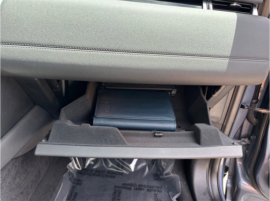 Used 2021 Land Rover Discovery Sport SE image 47