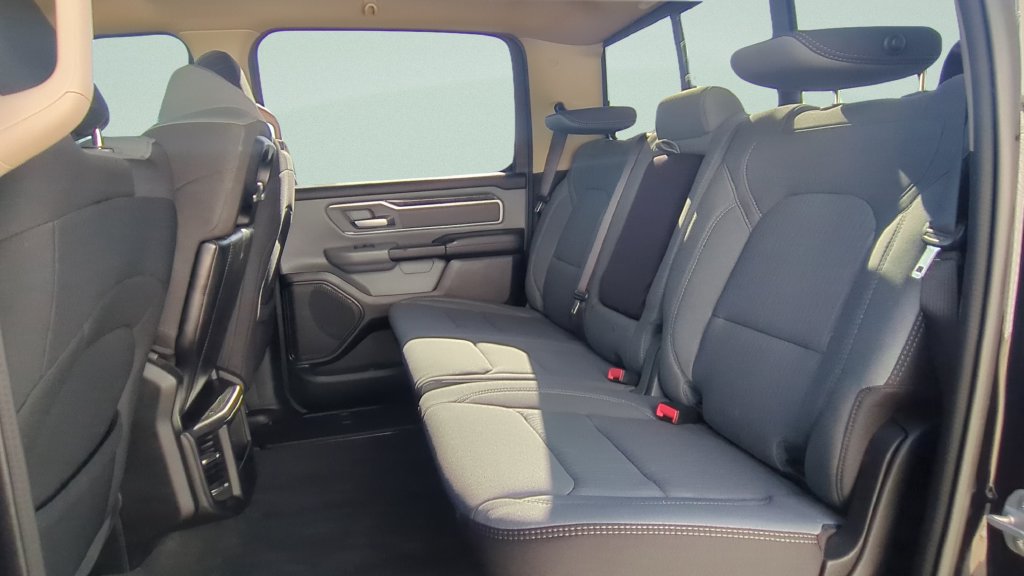 Used 2020 RAM 1500 Big Horn AWD/4WD image 11
