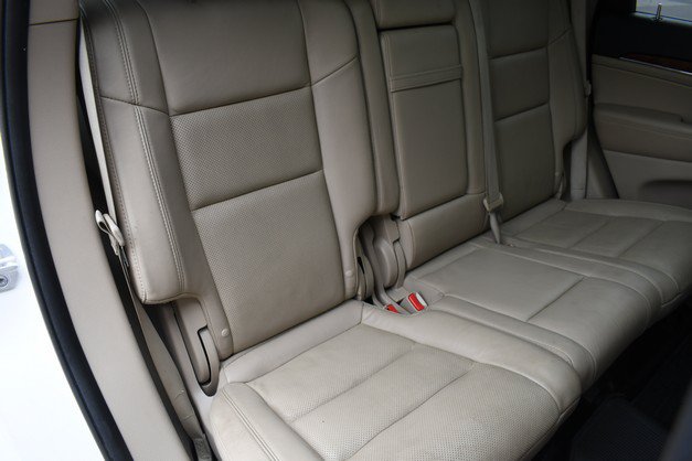 Used 2012 Jeep Grand Cherokee Limited w/ Luxury Group II AWD/4WD image 29