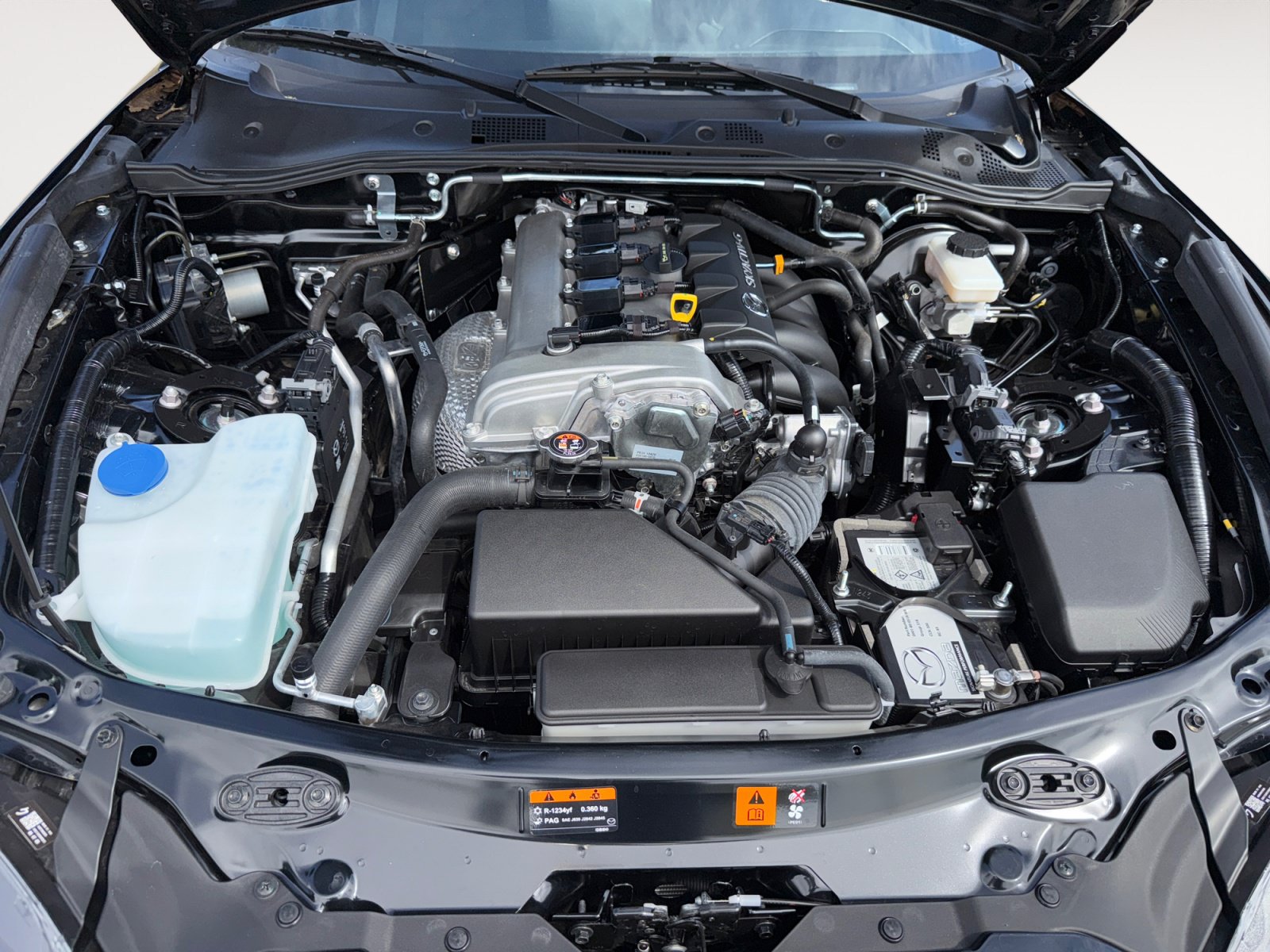 Used 2022 MAZDA MX-5 Miata Sport RWD image 18
