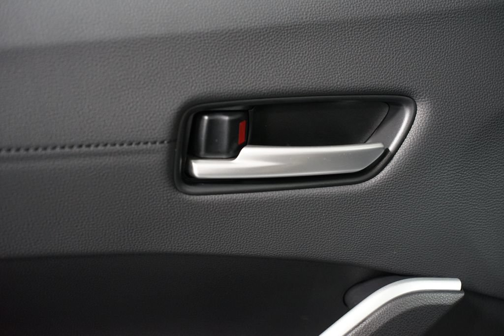 New 2026 Toyota Corolla Cross XLE FWD image 31