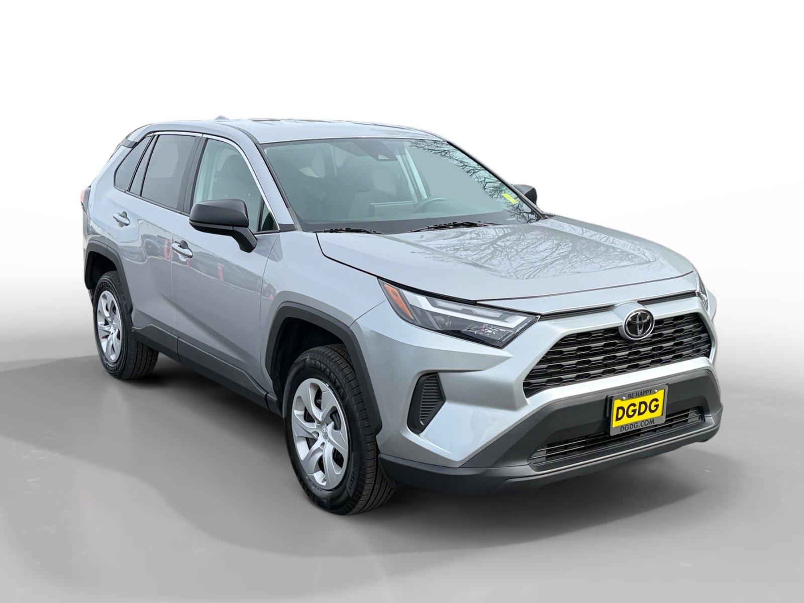 Used 2024 Toyota RAV4 LE image 7