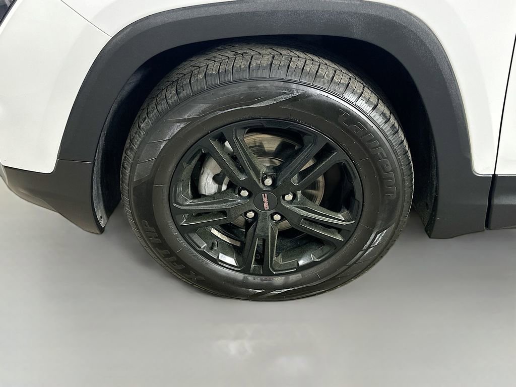 Used 2022 GMC Terrain AT4 image 8