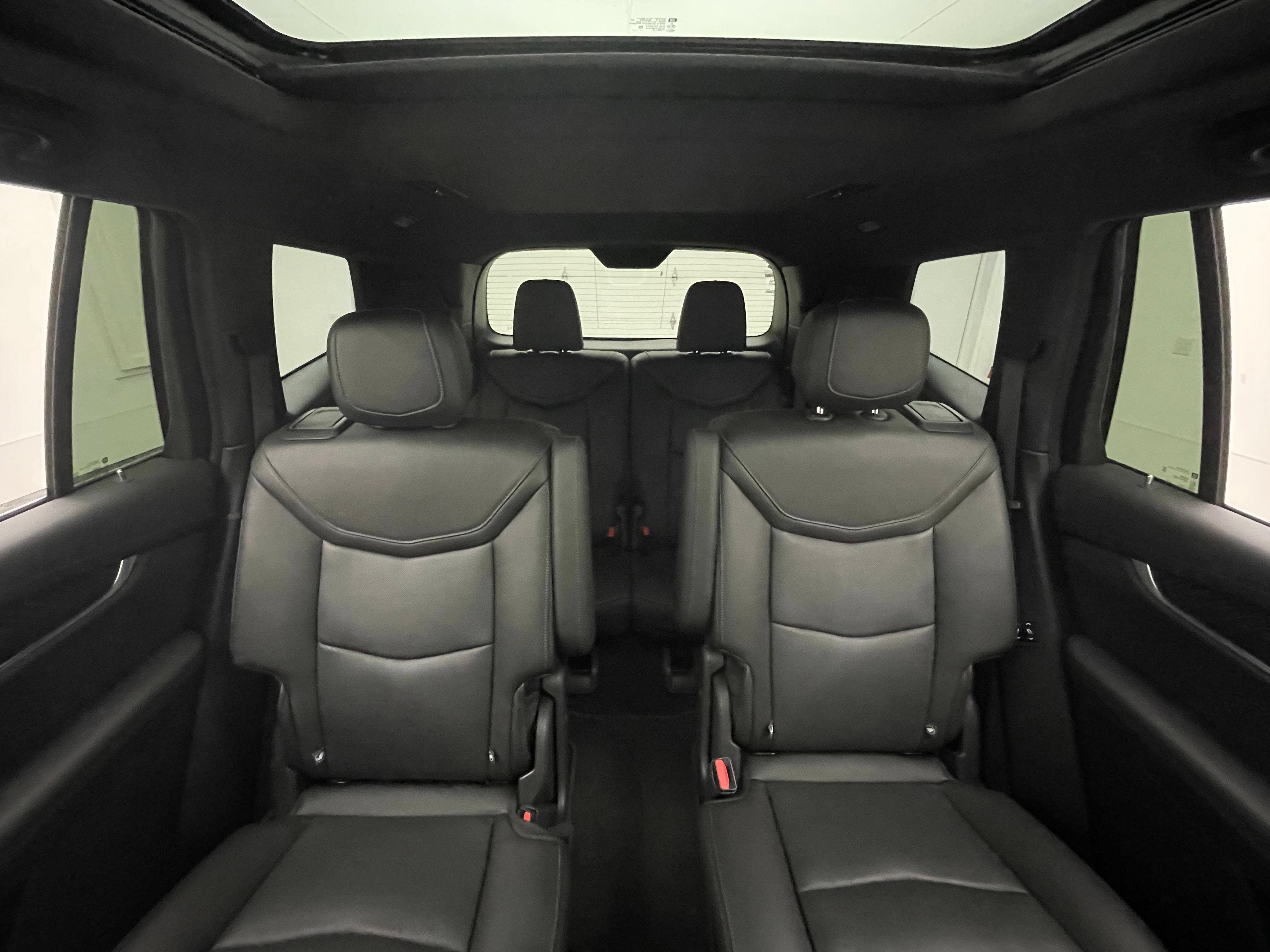 Used 2023 Cadillac XT6 Premium Luxury w/ Technology Package AWD/4WD image 44