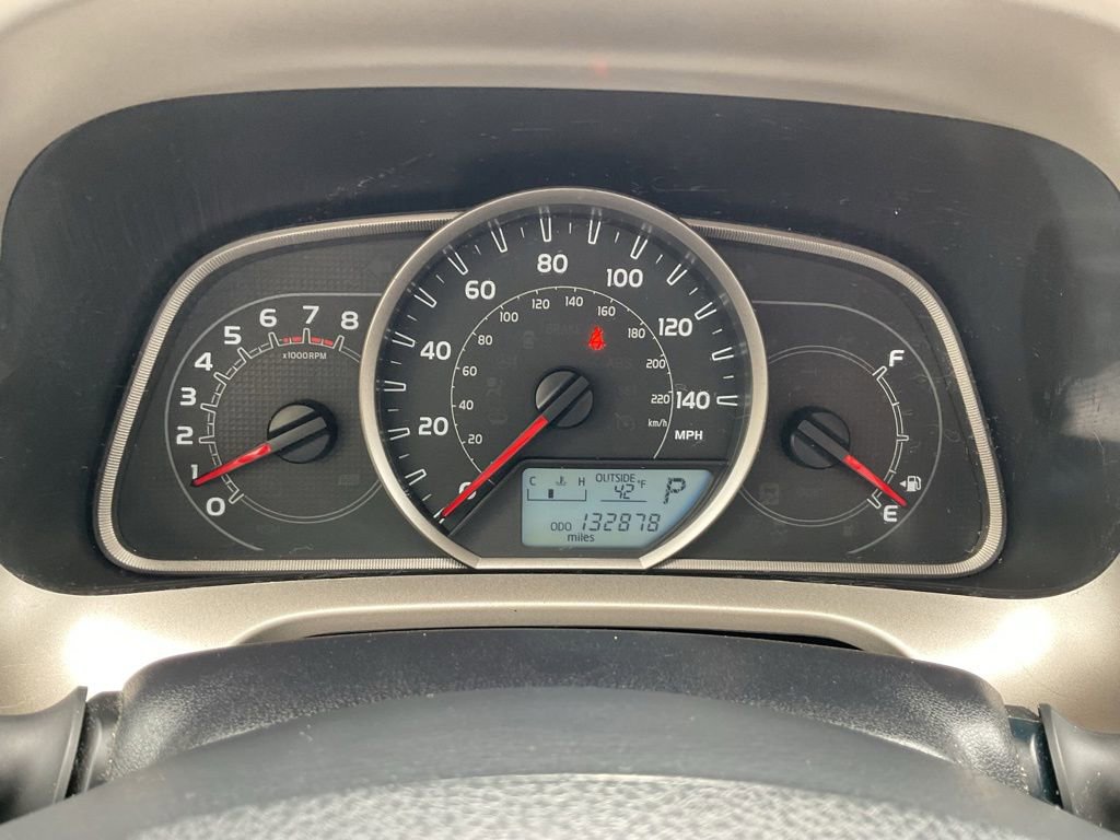 Used 2013 Toyota RAV4 XLE AWD/4WD image 13