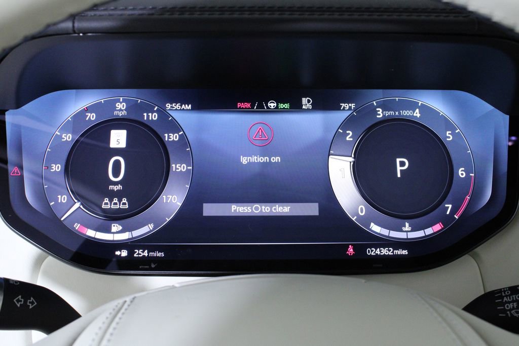 Used 2023 Land Rover Range Rover SE image 25