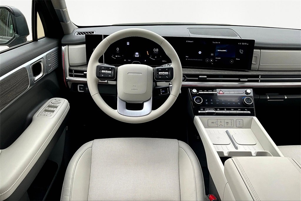 Used 2025 Hyundai Santa Fe Limited image 5