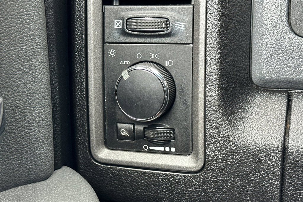 Used 2013 RAM 1500 Tradesman w/ PWR & Remote Entry Group image 25