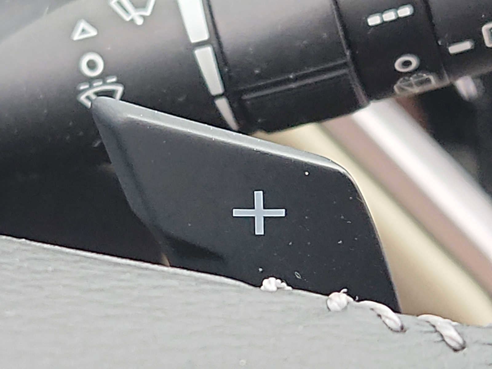 Used 2023 Subaru Outback Premium image 25