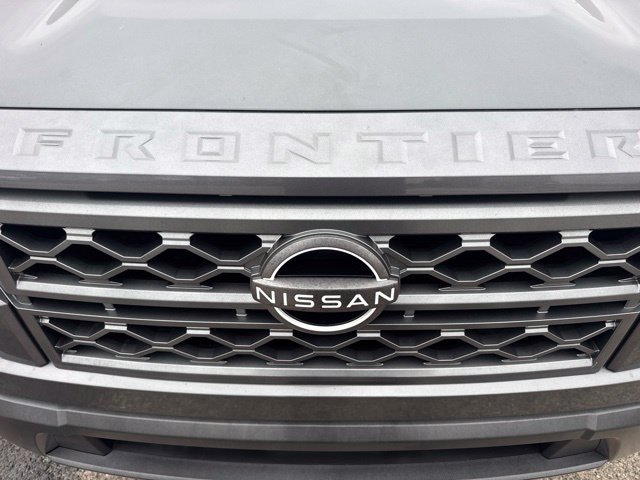 Used 2023 Nissan Frontier SV RWD image 13