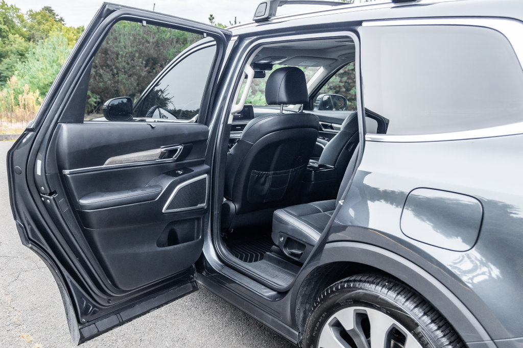 Used 2022 Kia Telluride EX w/ EX Premium Package AWD/4WD image 24
