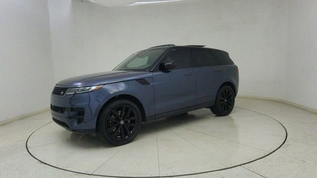 Used 2025 Land Rover Range Rover Sport SE image 70