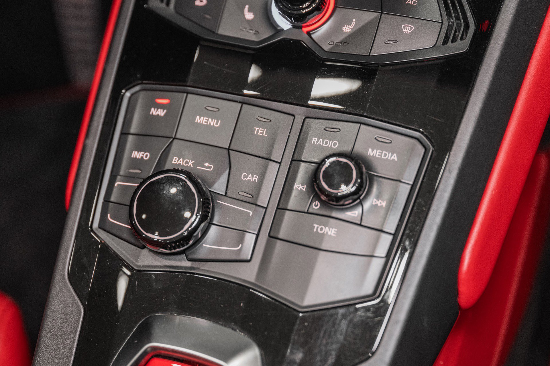 Used 2016 Lamborghini Huracan LP 610-4 image 34