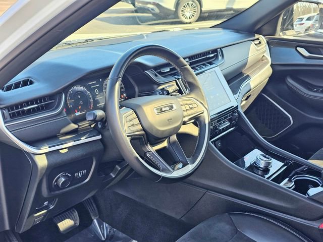 Used 2022 Jeep Grand Cherokee L Laredo image 16