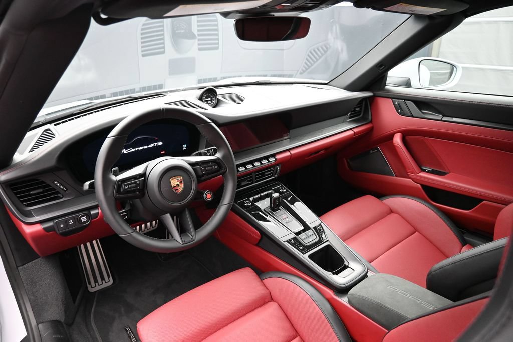 Used 2026 Porsche 911 Carrera GTS RWD image 4