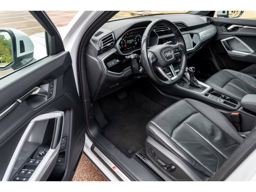 Used 2024 Audi Q3 2.0T Premium image 10