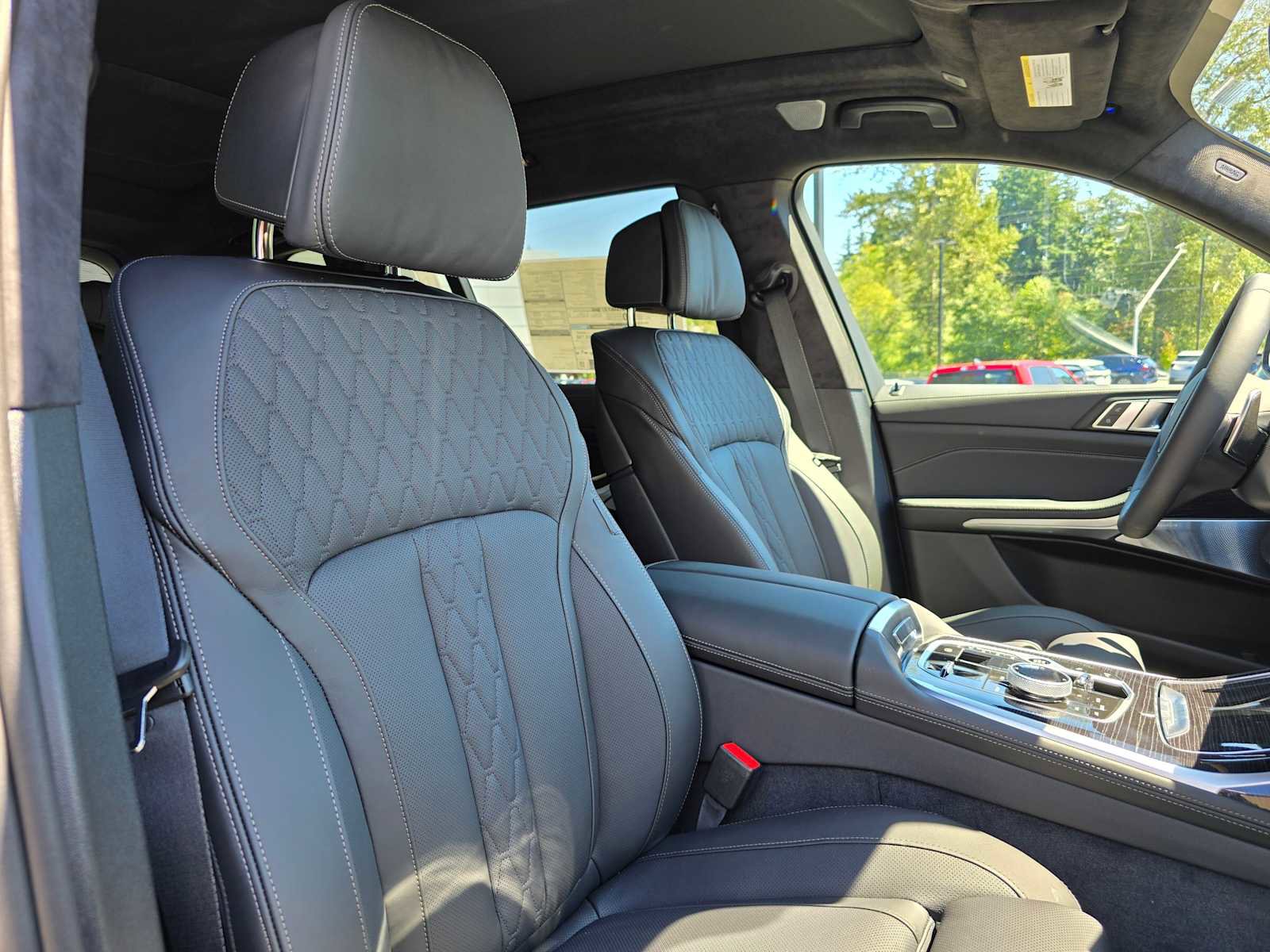 New 2026 BMW X7 M60i image 11