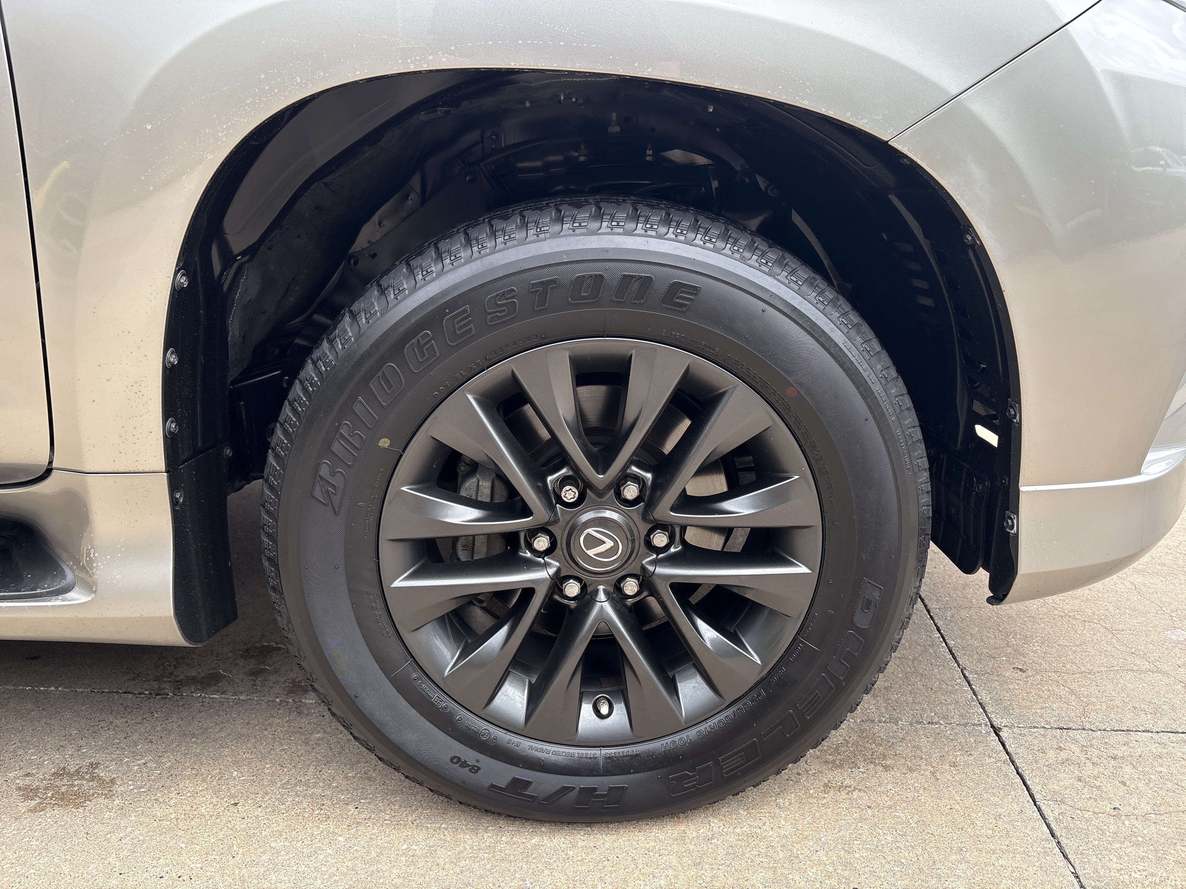 Used 2023 Lexus GX 460 Premium AWD/4WD image 13