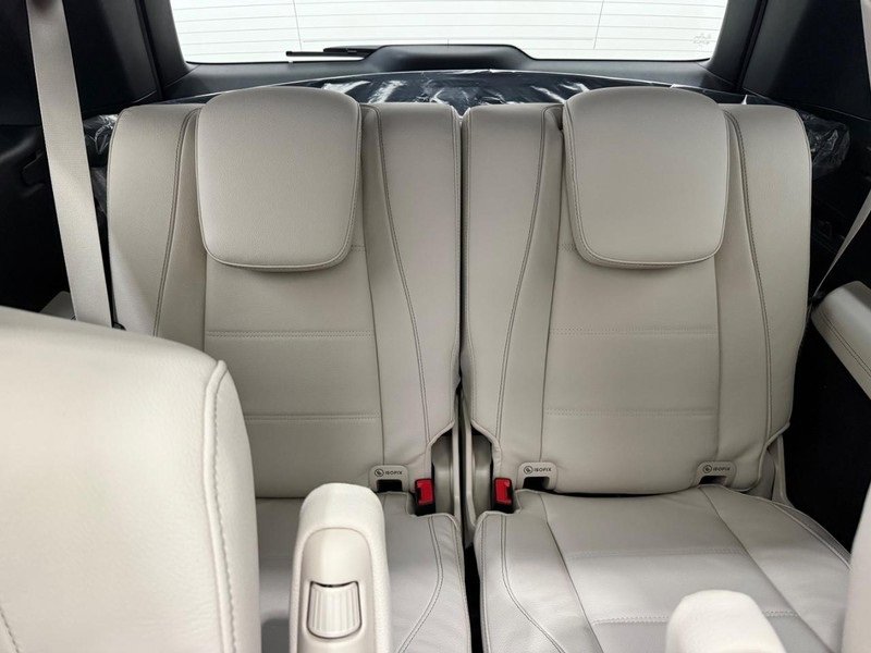 New 2026 Mercedes-Benz GLS 450 4MATIC image 6