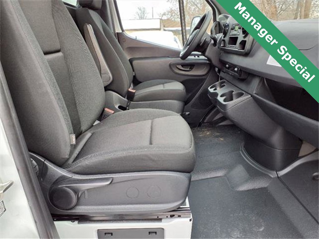 Used 2023 Mercedes-Benz Sprinter 3500 image 22