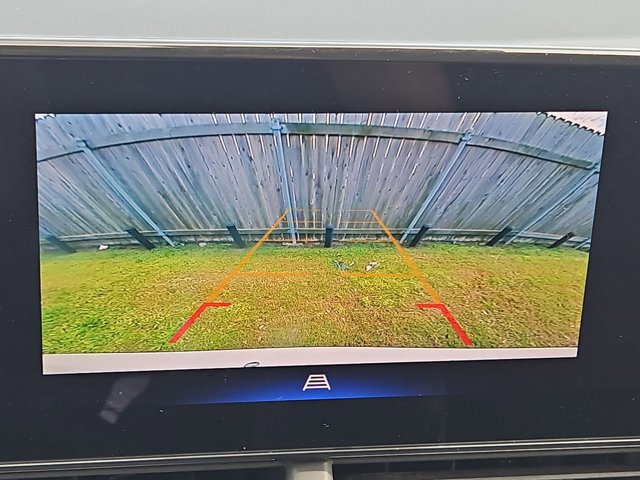 Used 2025 Chevrolet Trax LT image 12