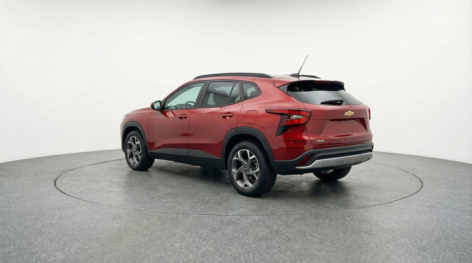 Used 2025 Chevrolet Trax LT w/ LT Convenience Package image 6