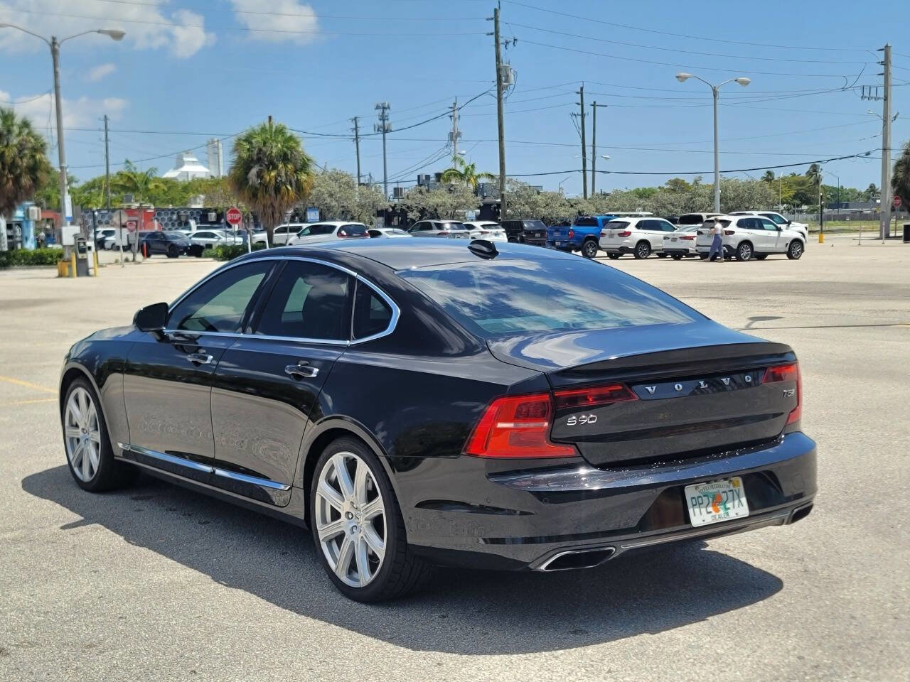 Used 2017 Volvo S90 T5 Inscription w/ Vision Package FWD image 8