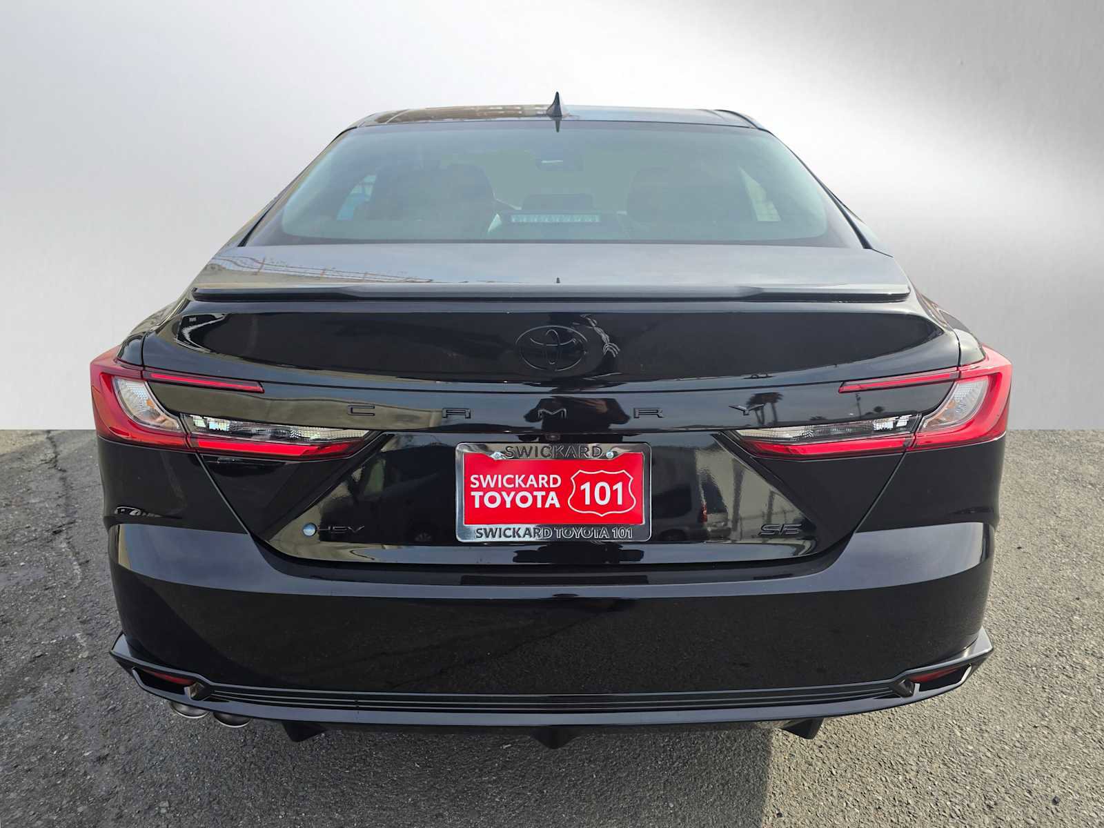 New 2026 Toyota Camry Hybrid image 4