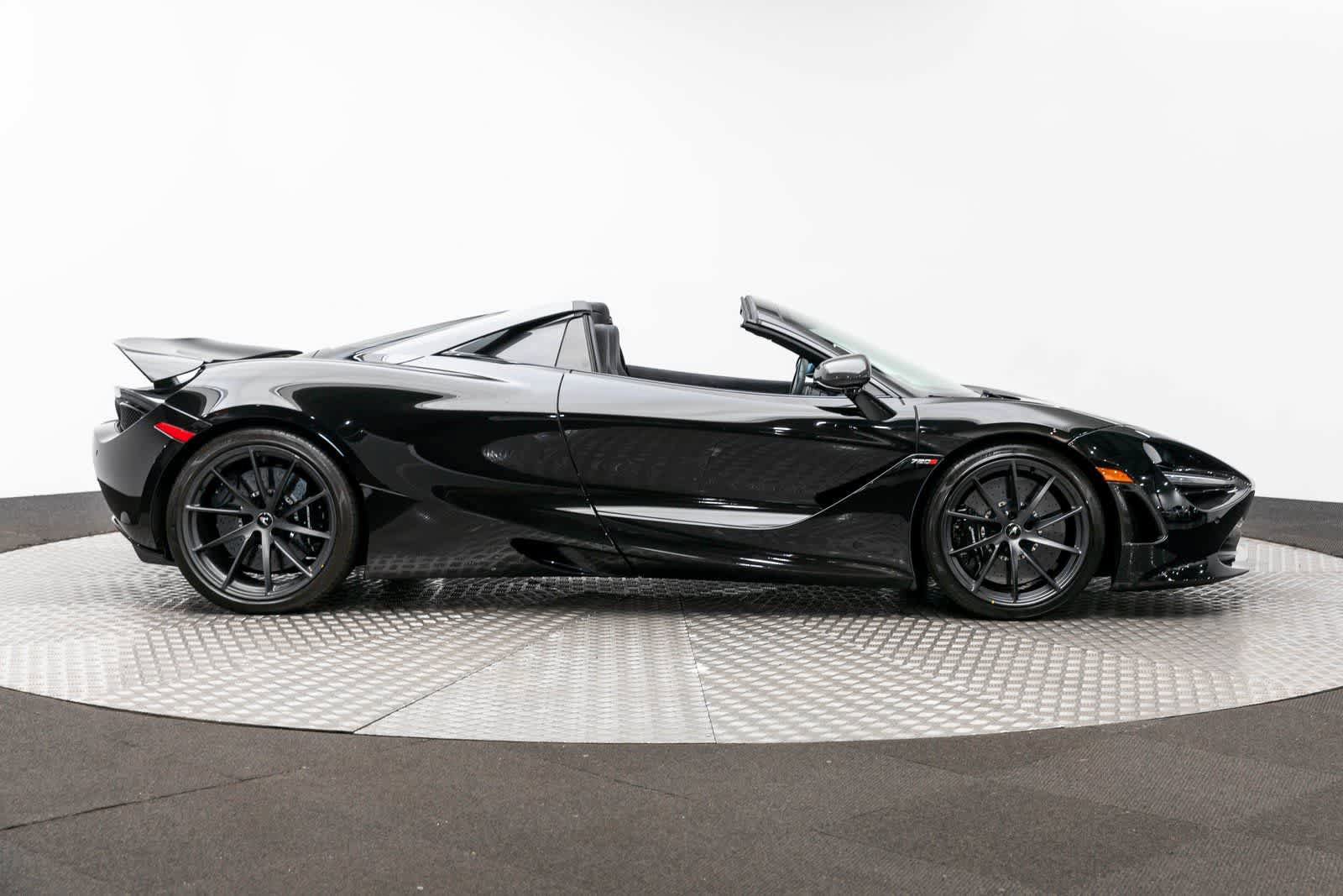 Used 2023 McLaren 720S Spider RWD image 47