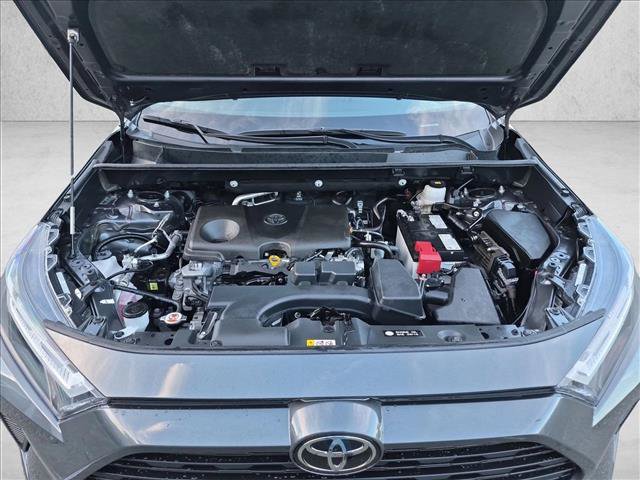 Used 2025 Toyota RAV4 XLE FWD image 22