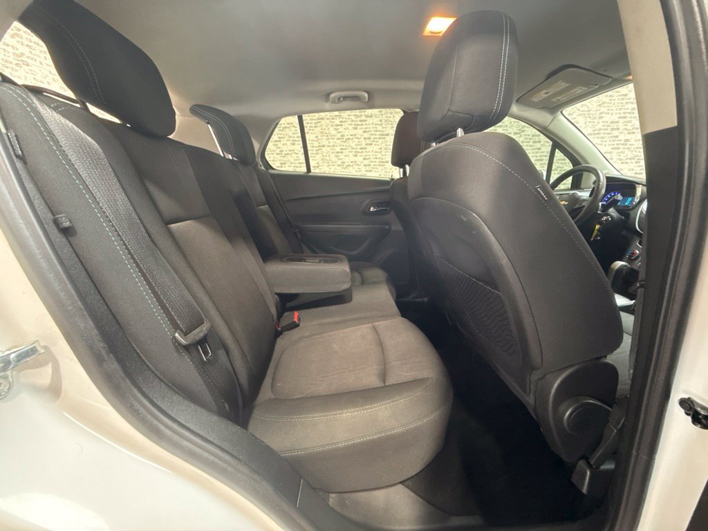 Used 2016 Chevrolet Trax LT AWD/4WD image 14
