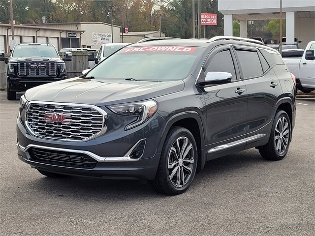 Used 2020 GMC Terrain Denali w/ Denali Premium Package image 3
