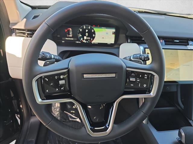 Used 2025 Land Rover Discovery Sport S image 18