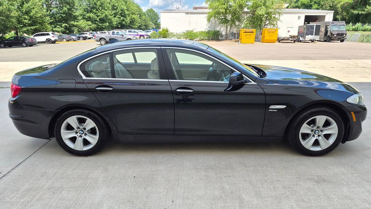 Used 2012 BMW 528i xDrive Sedan AWD/4WD image 8