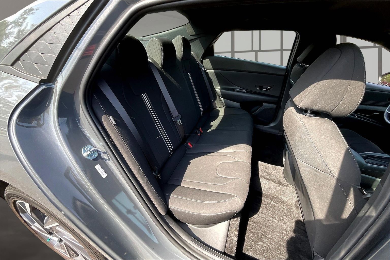 Used 2025 Hyundai Elantra Sport image 25