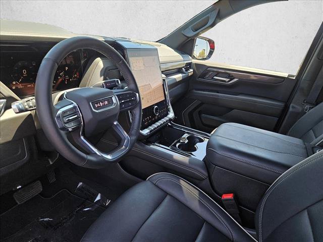 Used 2025 GMC Yukon Elevation w/ LPO, Elevation Black Package AWD/4WD image 10